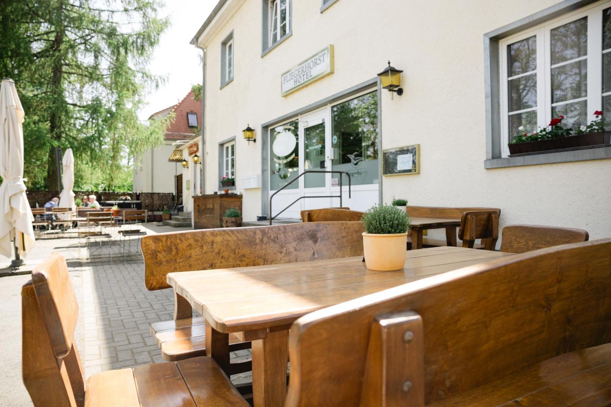 Fliegerhorst Dresden Exterior foto
